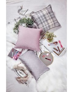 Baby Chic Pillow Talk set