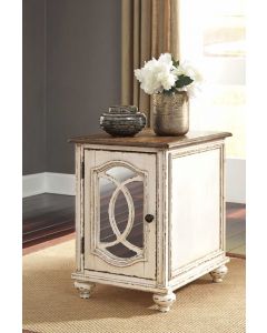 Realyn Chairside End Table