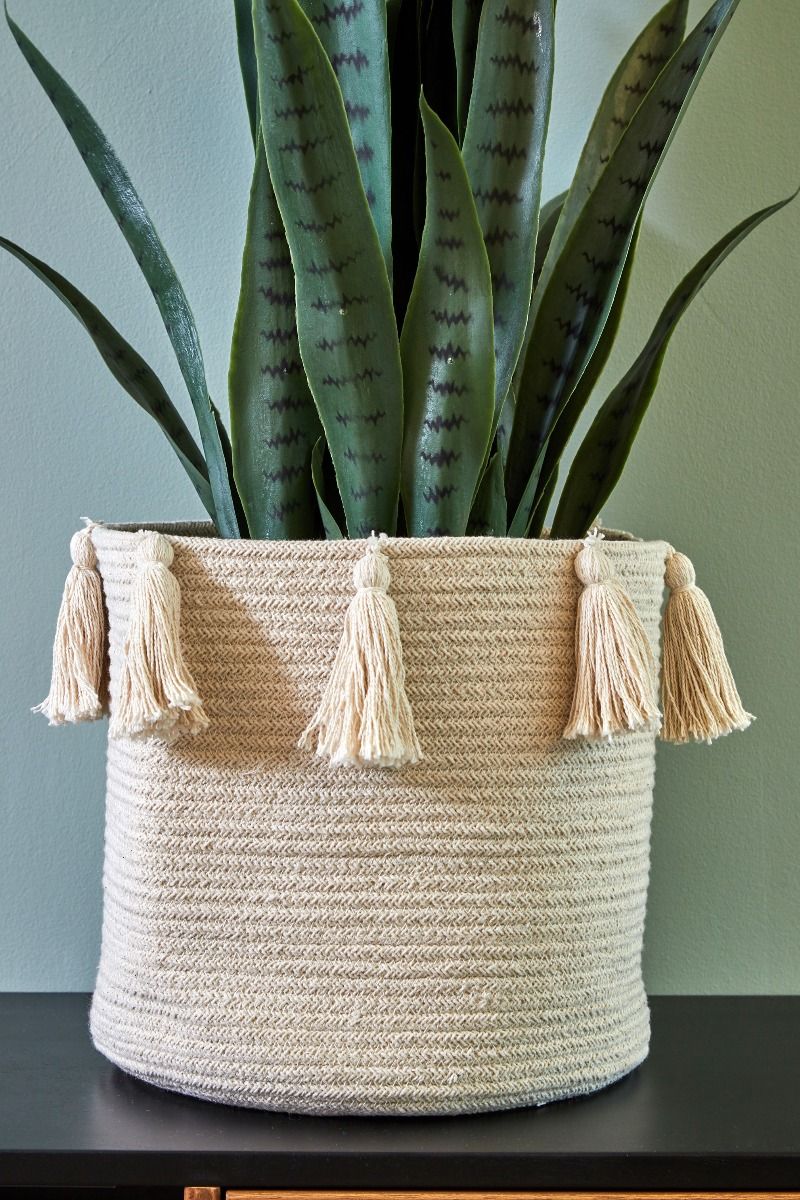 Amara Tassled Cotton Basket